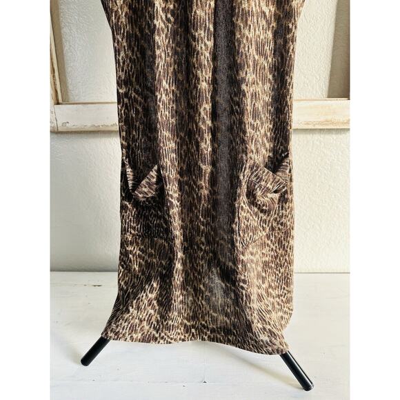 Speechless short sleeve animal print dress Medium Cowl Neckline Button Shoulder - Picture 3 of 12